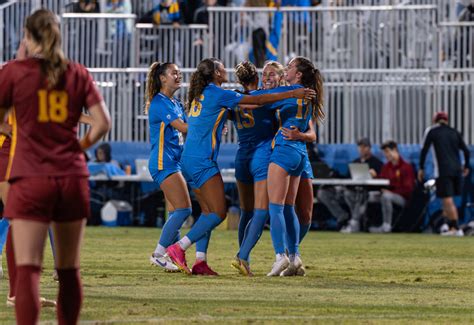 UCLA women’s soccer finishes strong in its final Pac-12 match, defeats ...