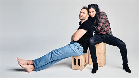 Sarah Silverman and Joel McHale Talk Politics, Standup and Bingeing ...