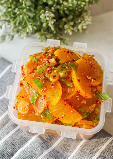 Danmuji Muchim (Seasoned Yellow Pickled Radish) | 단무지 무침 — ahnest kitchen