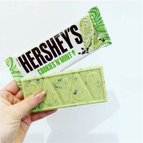 Hersheys Cookies N Mint Chocolate Bar 39G – ChocoLounge