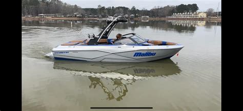 2023 Malibu Wakesetter 22 LSV Ski and Wakeboard for sale - YachtWorld