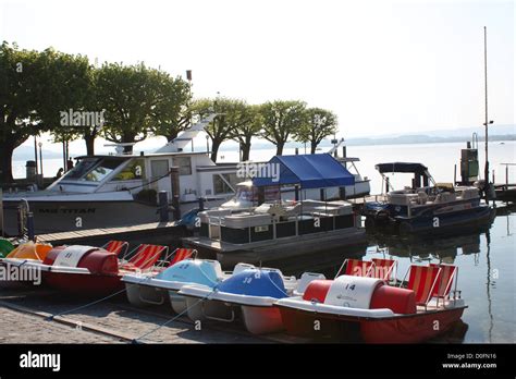 Boats with lake view in Zug, Switzerland Stock Photo - Alamy