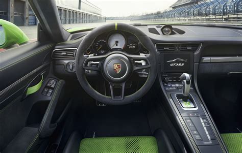 Porsche dévoile la plus puissante 911 de série à moteur atmosphérique ...