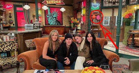Barney And Friends Reunion / Friends reunion: Everything we learned in the much ... : Barney ...