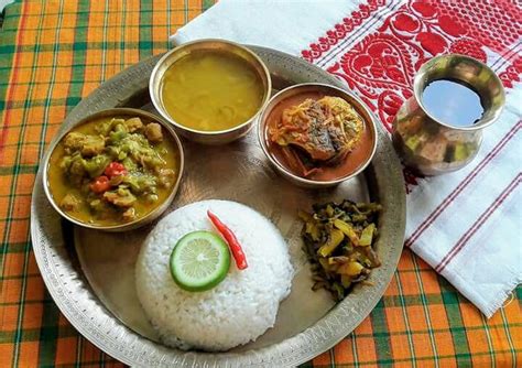 Traditional Assamese Thali - Pork Thali - Sona Hotel