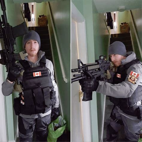 My friends airsoft buck loadout. : r/Rainbow6