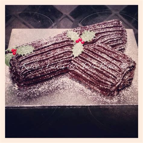 Mary Berry's Christmas Chocolate Log | Mary berry christmas, Christmas chocolate, Chocolate log