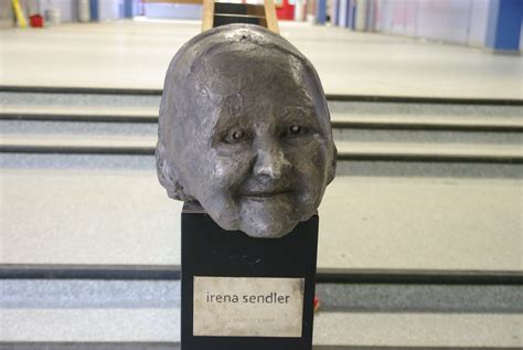 File:Irena Sendler Sculpture at Irena Sendler School, Hamburg, Germany.jpg - Wikimedia Commons