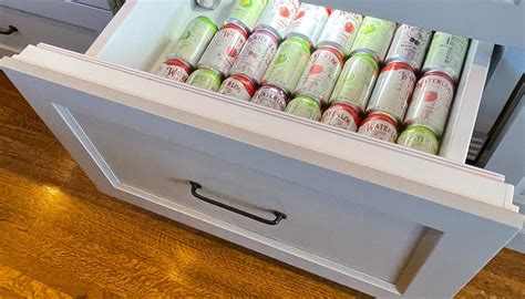 Use Versatile Built-in Refrigerator Drawers to Customize a Kitchen ...