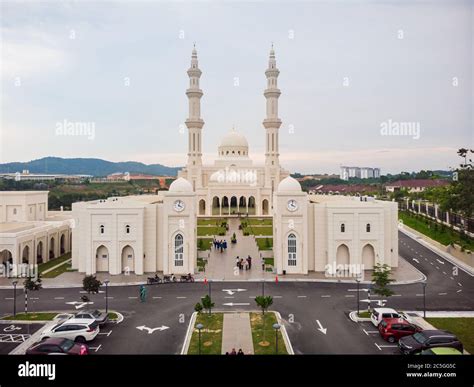 Waqaf hi-res stock photography and images - Alamy