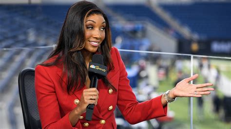 How Tall is NBC ‘Sunday Night Football’ Host Maria Taylor?