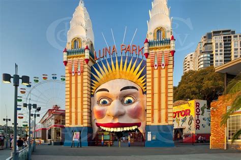 Luna Park Sydney Luna Park Sydney, Parks In Sydney, Fila, Moving To ...