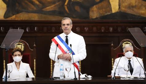 New Dominican Republic president takes oath | Caribbean News Now!