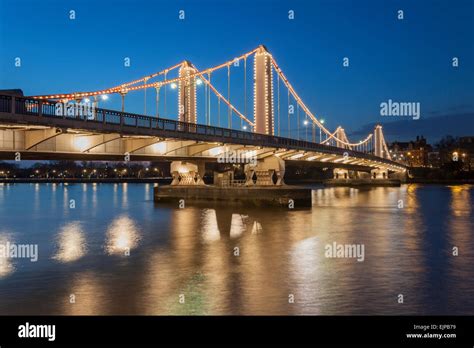 Chelsea Bridge In London England Stock Photos & Chelsea Bridge In London England Stock Images ...