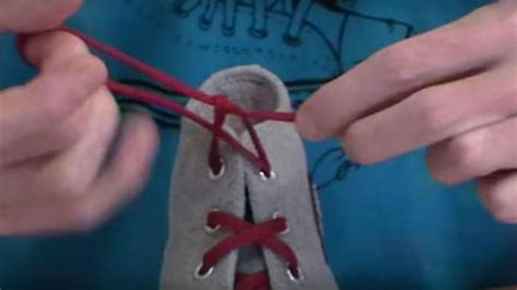 You've been tying your shoelaces wrong this whole time | indy100 | indy100