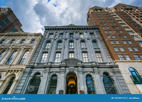 Historic Banks on Chestnut Street in Philadelphia, Pennsylvania Editorial Photo - Image of ...