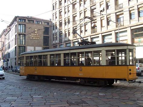 Visit of the main attractions of Milan by Tram in a small group