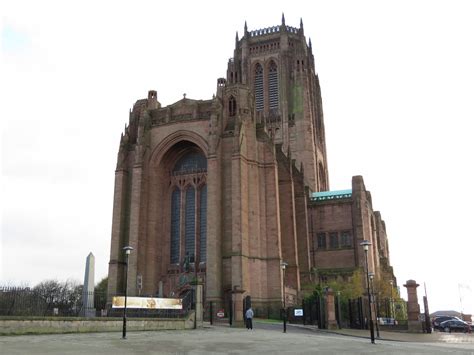 Liverpool Cathedral – MV Dirona