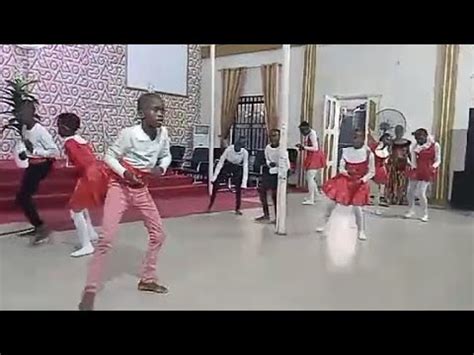 Wonder dance by Mercy Chinwo Blessed @mercy_chinwo - YouTube