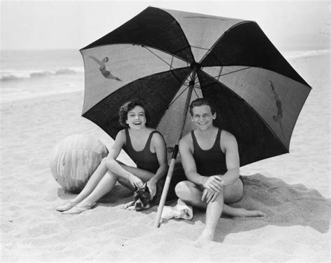 Pictures of Newlyweds Joan Crawford and Husband Douglas Fairbanks Jr. at Santa Monica Beach in ...