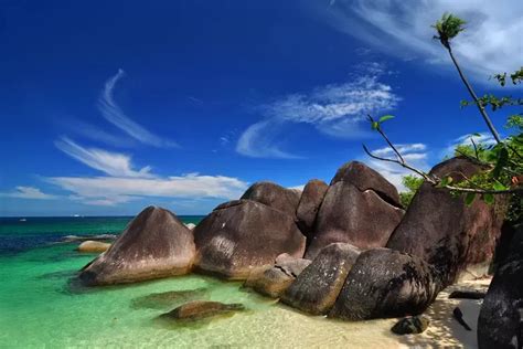 Mengulik Indahnya Pantai Di Negeri Laskar Pelangi Pulau Belitung - Batu Network