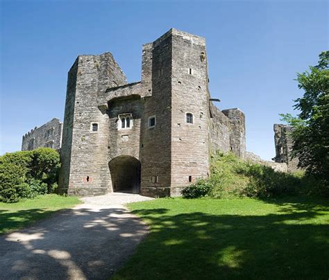 Totnes Castle Stock Photos, Pictures & Royalty-Free Images - iStock