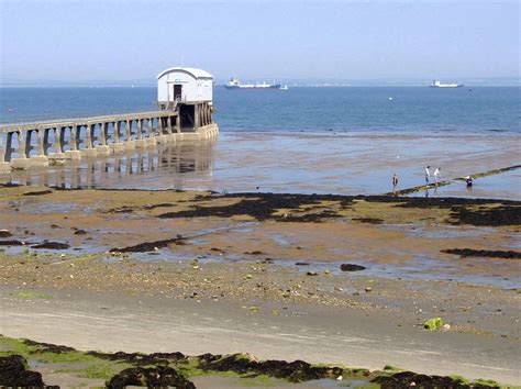 Bembridge beach | Bembridge, Isle of Wight, England. | David Glaves | Flickr