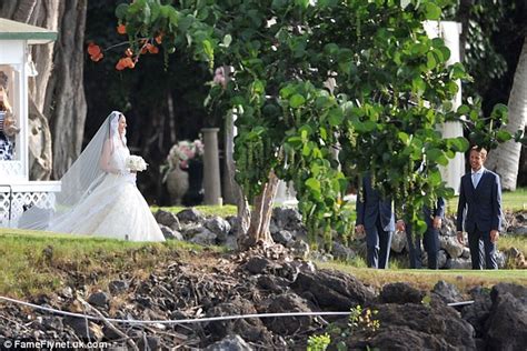 Jenson Button ties the knot with lingerie model Jessica Michibata in Hawaii | Daily Mail Online