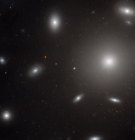 What are elliptical galaxies? Find out on EarthSky | Space | EarthSky