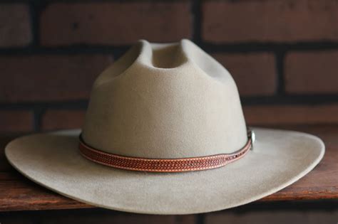 Justified | Classic hats, Western hero, Raylan givens