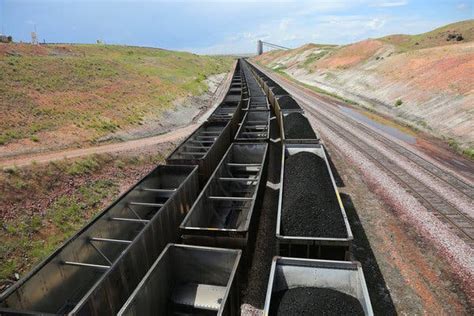 Coal Production Plummets to Lowest Level in 35 Years - The New York Times