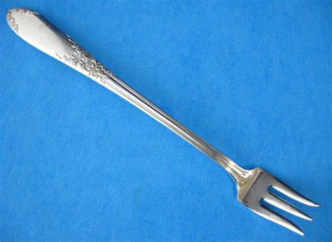 Pickle Fork Olive Fork King Edward National Silver Plate Foliage 1950s ...