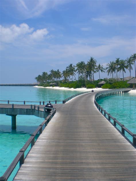 Maldives - Hilton Iru Fushi, Noonu Atoll | Dream islands, Wonders of ...