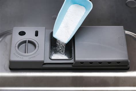 How to Use Affresh Dishwasher Cleaner - HowdyKitchen