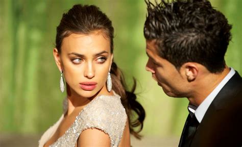 Irina Shayk Cristiano Ronaldo strikes again // Irina Shayk ataca ...