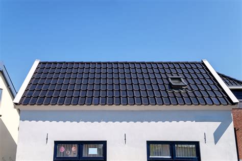 Solar Roof Tiles: Pros and Cons to Consider