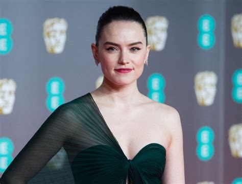 Daisy Ridley Measurements, Net Worth, Bio, Age, Height and Family