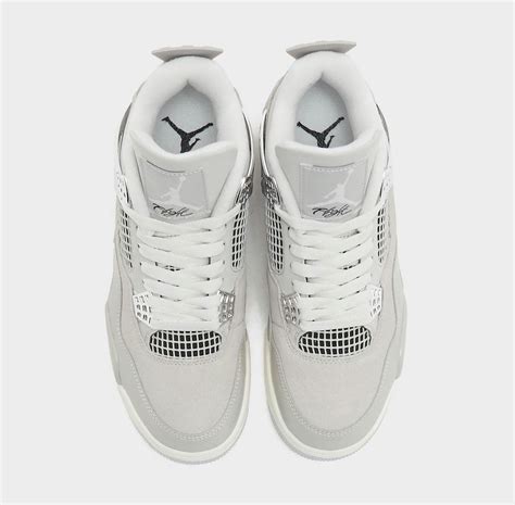 Air Jordan 4 WMNS “Frozen Moments” kaufen – HEAT MVMNT