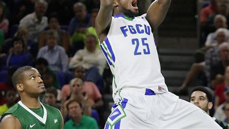 FGCU basketball: Eagles catch fire, down Dolphins 79-50