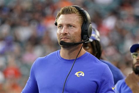 Sean McVay, GM Les Snead Extend Deals With Rams Through 2026 - Bloomberg