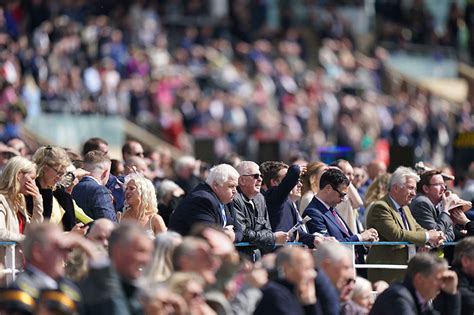 And they’re (nearly) off! York Racecourse boasts new pub and rebranded ...