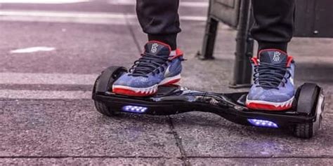 Best Hoverboard Brands 2022 (Reviews & Buyer's Guide)