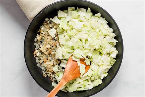 Bacon Cabbage Stir Fry - Cookrita