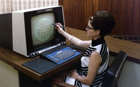 Using a light pen at a Control Data Graphics terminal (1970) : r/OldSchoolCool