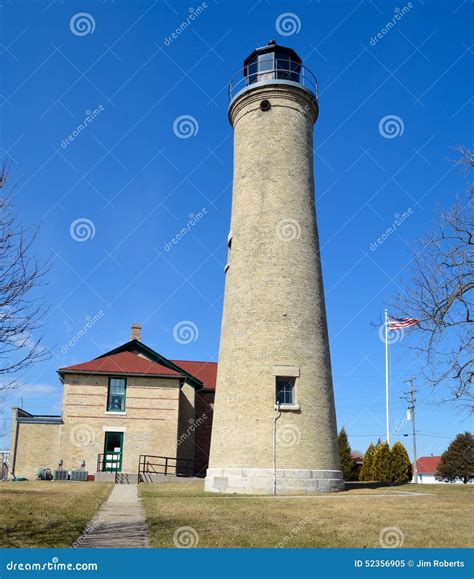 Kenosha Lighthouse editorial image. Image of island, constructed - 52356905