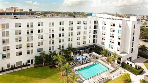 Hotels in Doral FL | Aloft Miami Doral