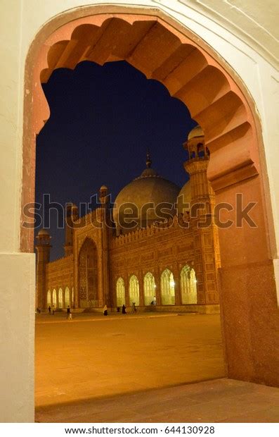 Badshahi Mosque Night View Lahore Punjab Stock Photo 644130928 | Shutterstock