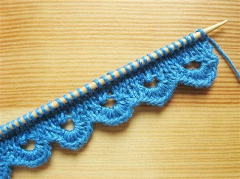 Scalloped Knitting Edge Stitch - How Did You Make This? | Luxe DIY | Knitting patterns, Knit ...