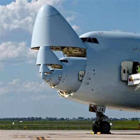 PsBattle: Cargo-Plane with it's front Cargo-door opened. : r ...