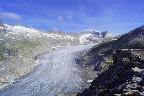 Rhone Glacier: Hike with a stunning view - Switzerland by Locals